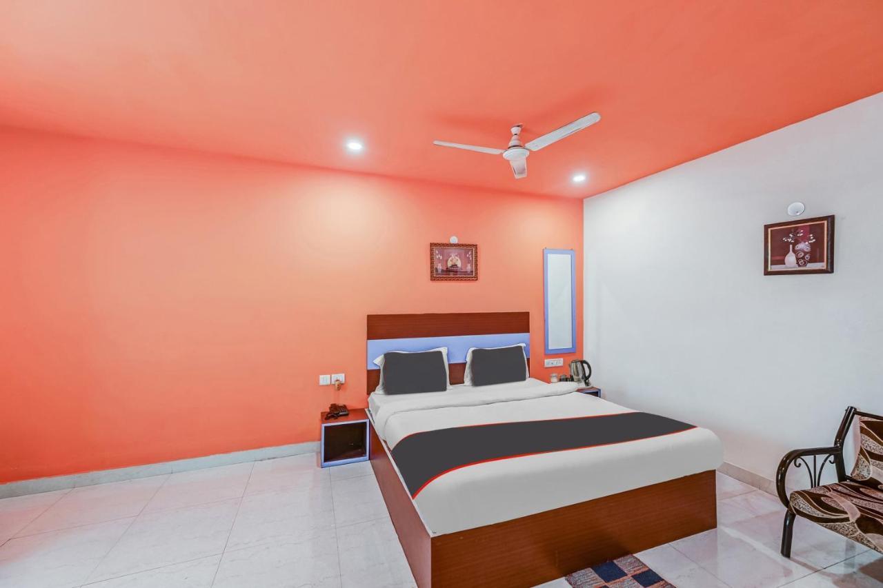 Goroomgo Hotel Planet Bhubaneswar Exterior foto